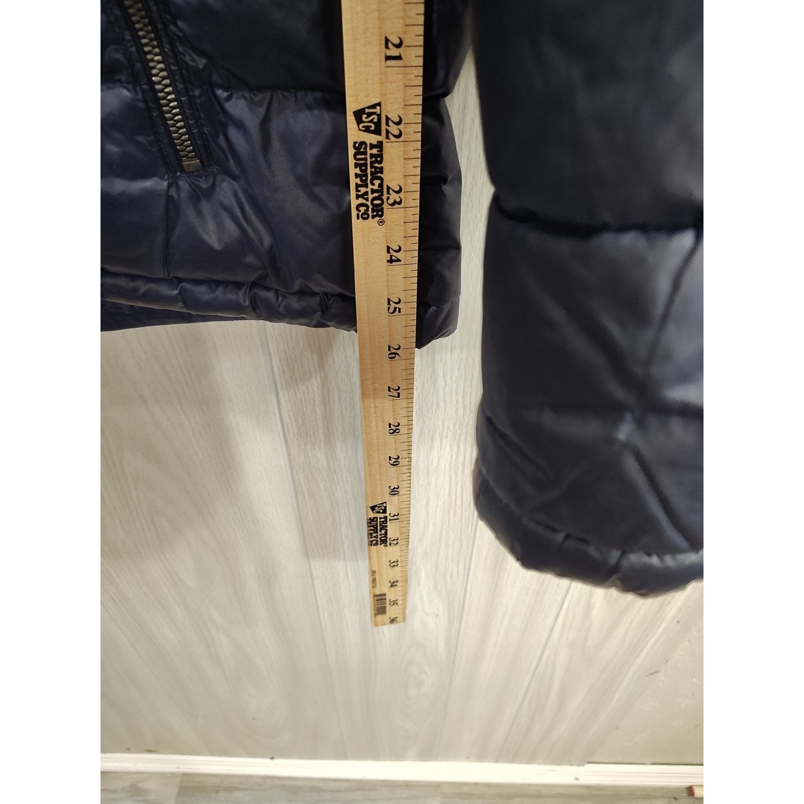 Guess Men Puffer Jacket Coat Size M Navy Blue Solid Warm Stylish Outdoors — image 7 of 8